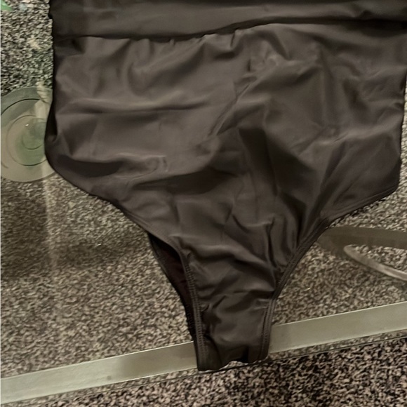 Black Swimsuit - Picture 2 of 6